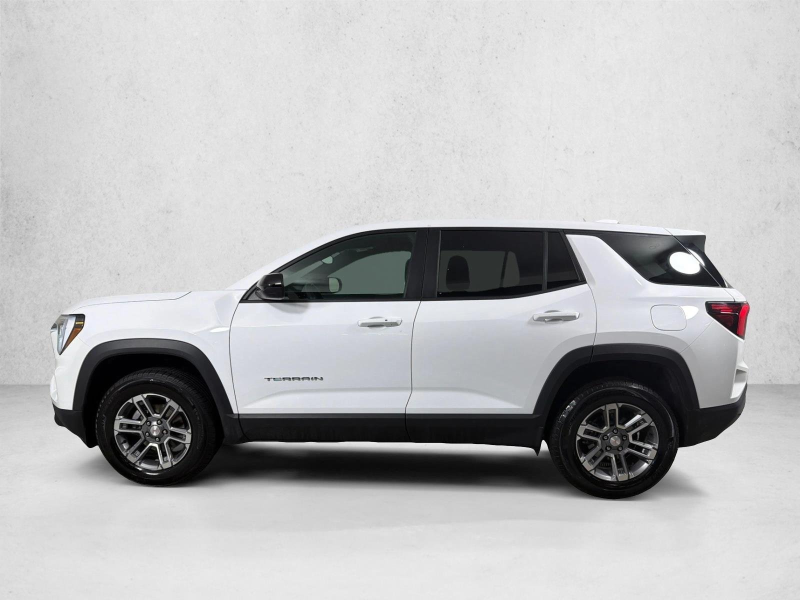 Used 2026 White GMC FWD Elevation image 7