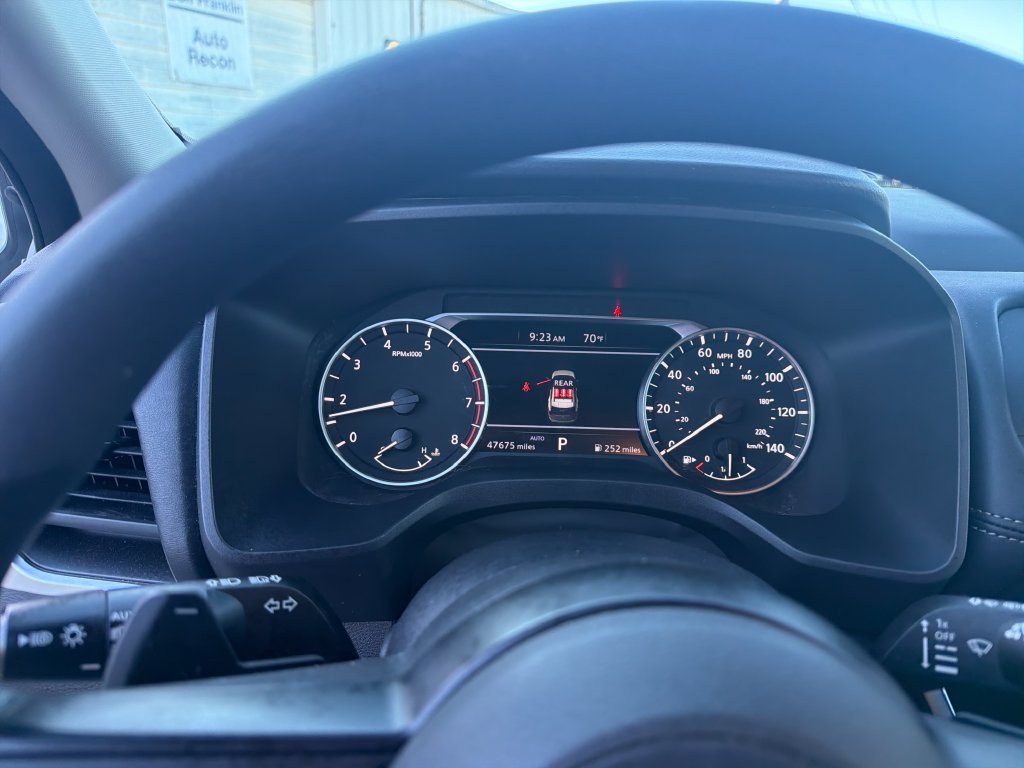 Used 2024 Silver Nissan S image 18