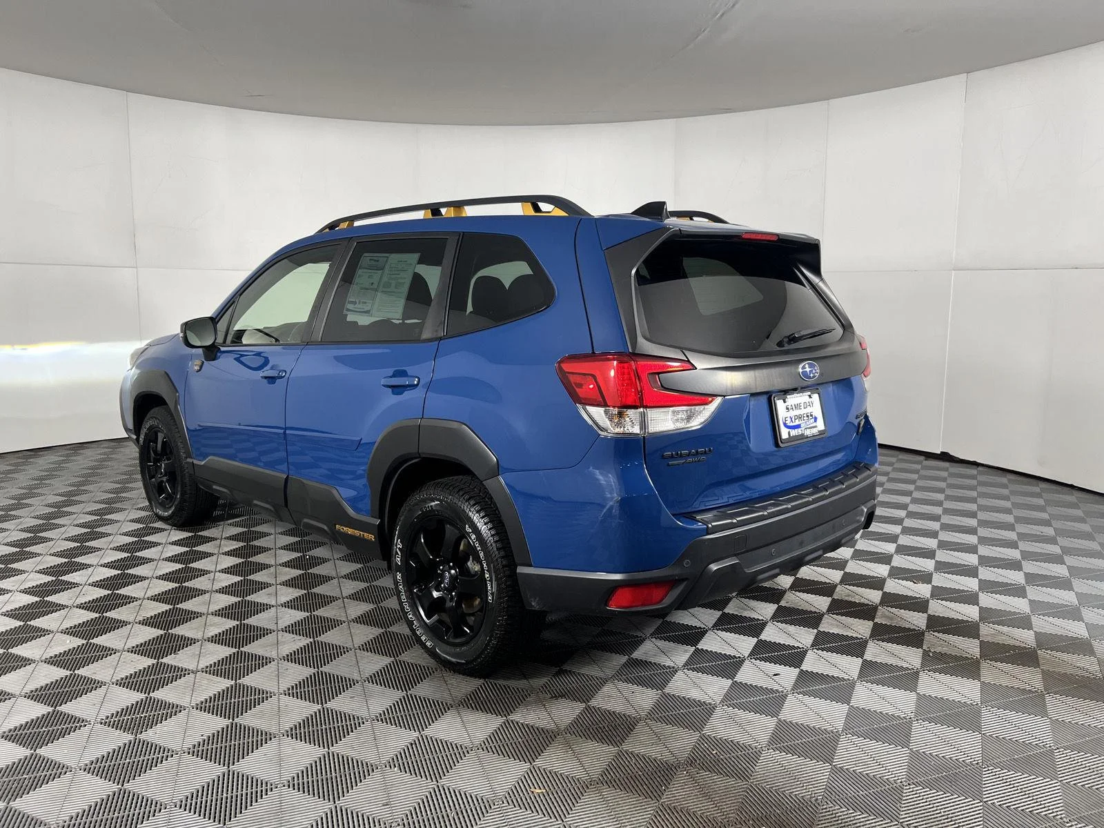 Used 2024 Geyser Blue Subaru Wilderness image 7