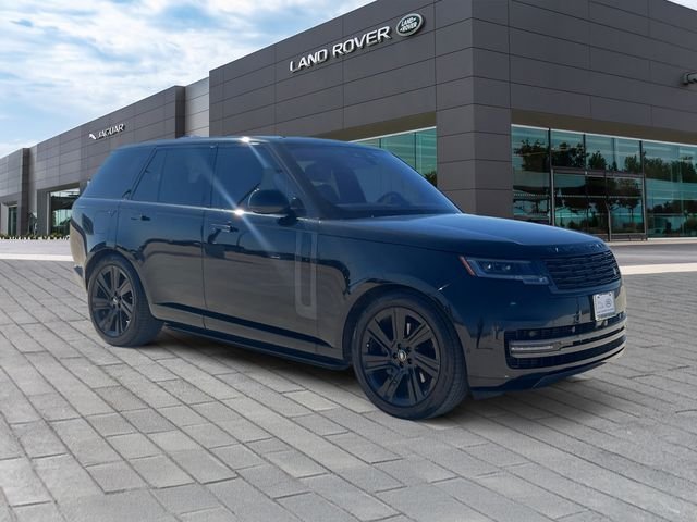 Certified Used 2023 Santorini Black Metallic Land Rover SE image 7