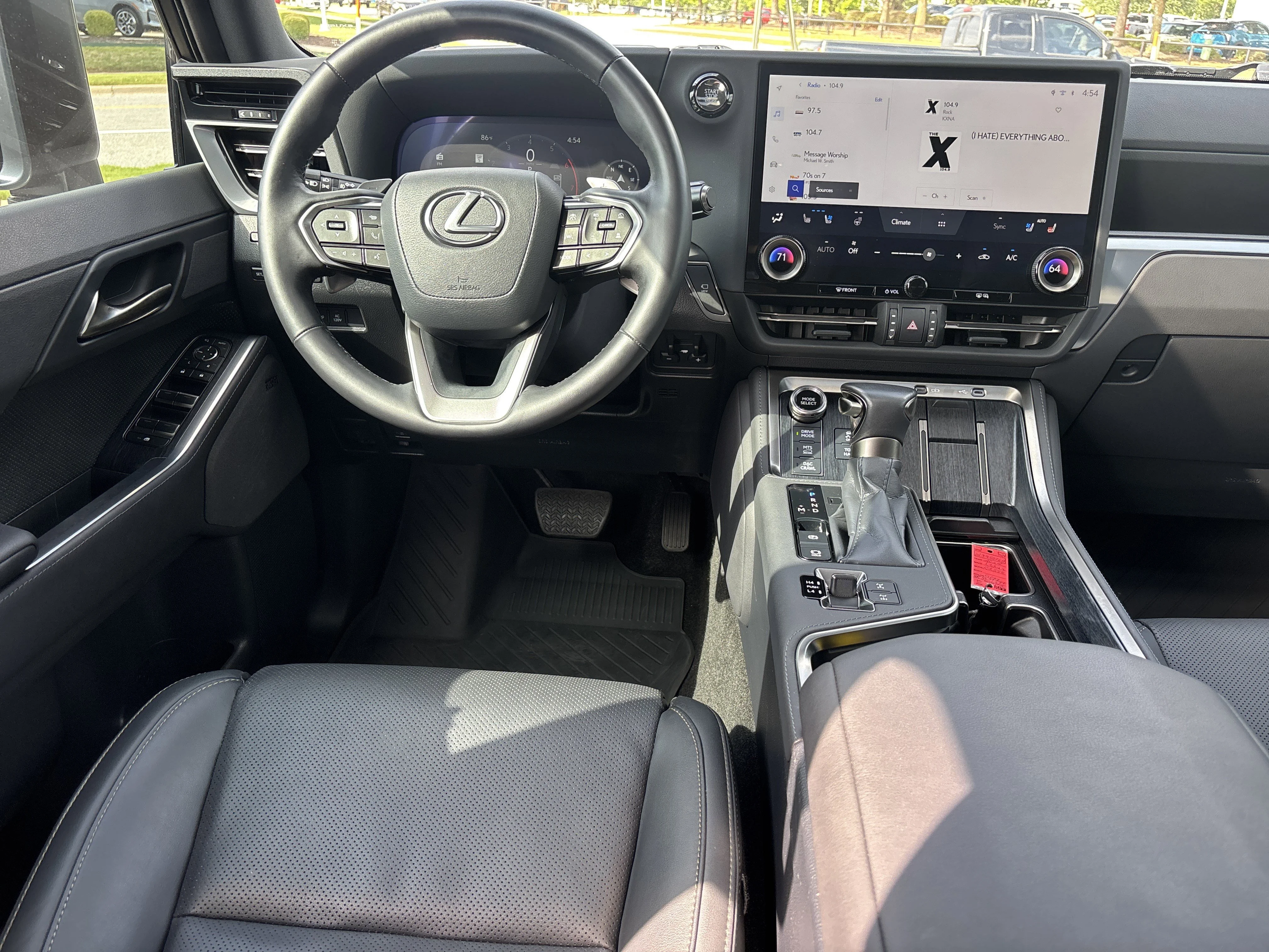 Used 2024 Incognito Lexus GX 550 Overtrail+ 4WD image 18