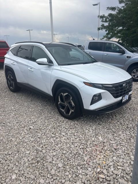 Used 2024 White Hyundai Limited image 3