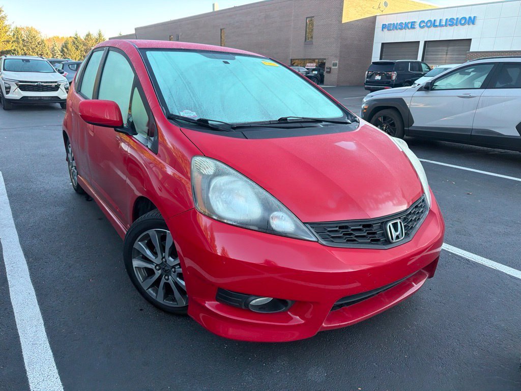 Used 2013 Milano Red Honda Sport image 4