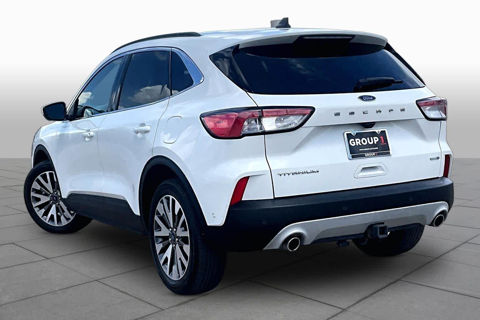 Used 2020 Star White Metallic Tri-Coat Ford Titanium image 12