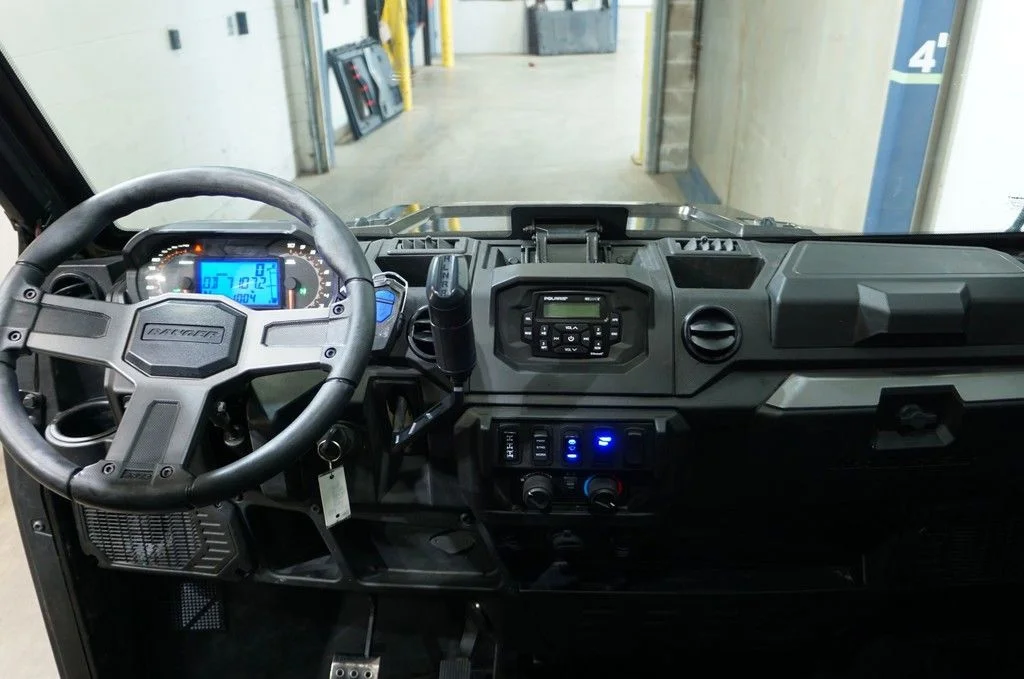 Used 2023 BLACK Polaris Premium image 6