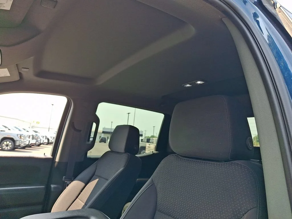Used 2019 NORTHSKY BLUE METALLIC Chevrolet Custom image 14