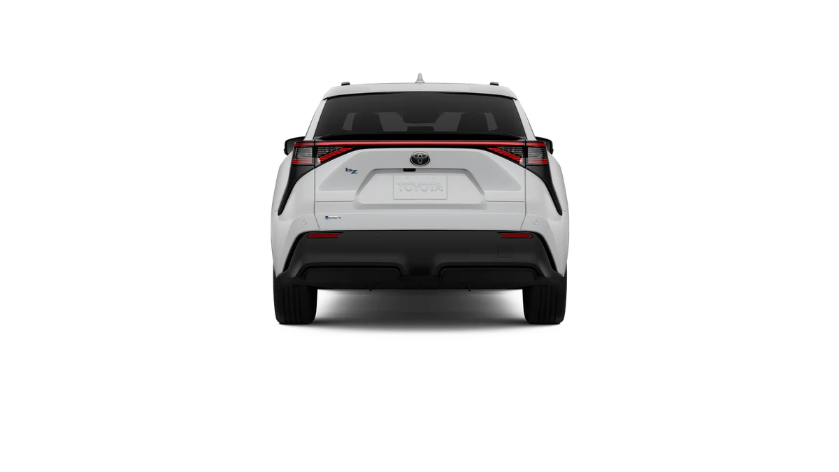 New 2026 Wind Chill Pearl [Extra_Cost_Color] Toyota XLE image 8