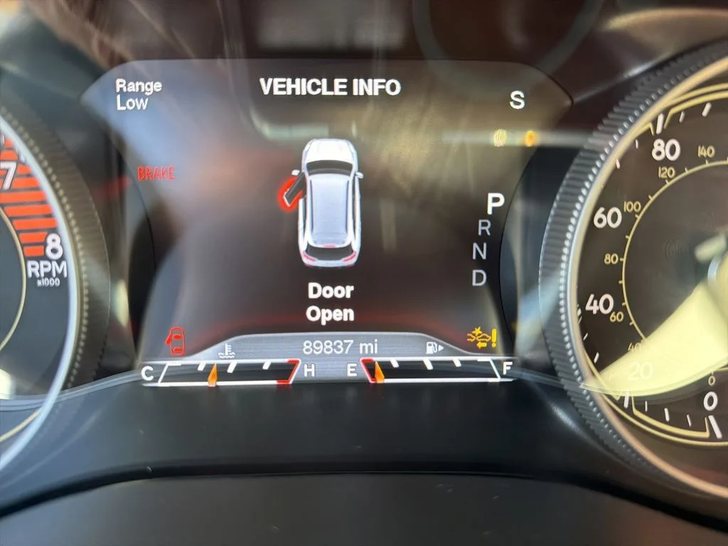 Used 2018 White Jeep Overland image 58