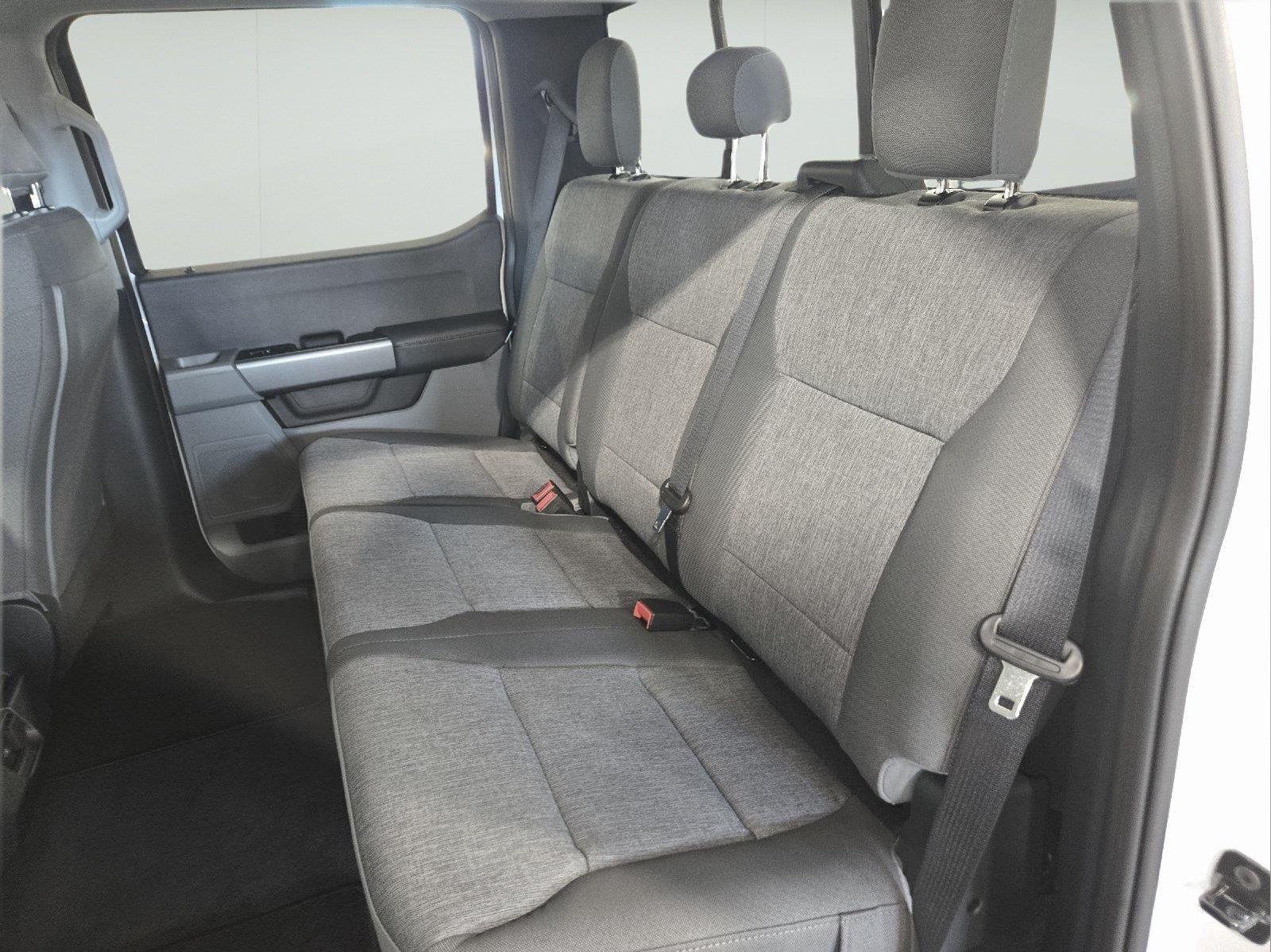 New 2026 Oxford White Ford F-250® XL image 53