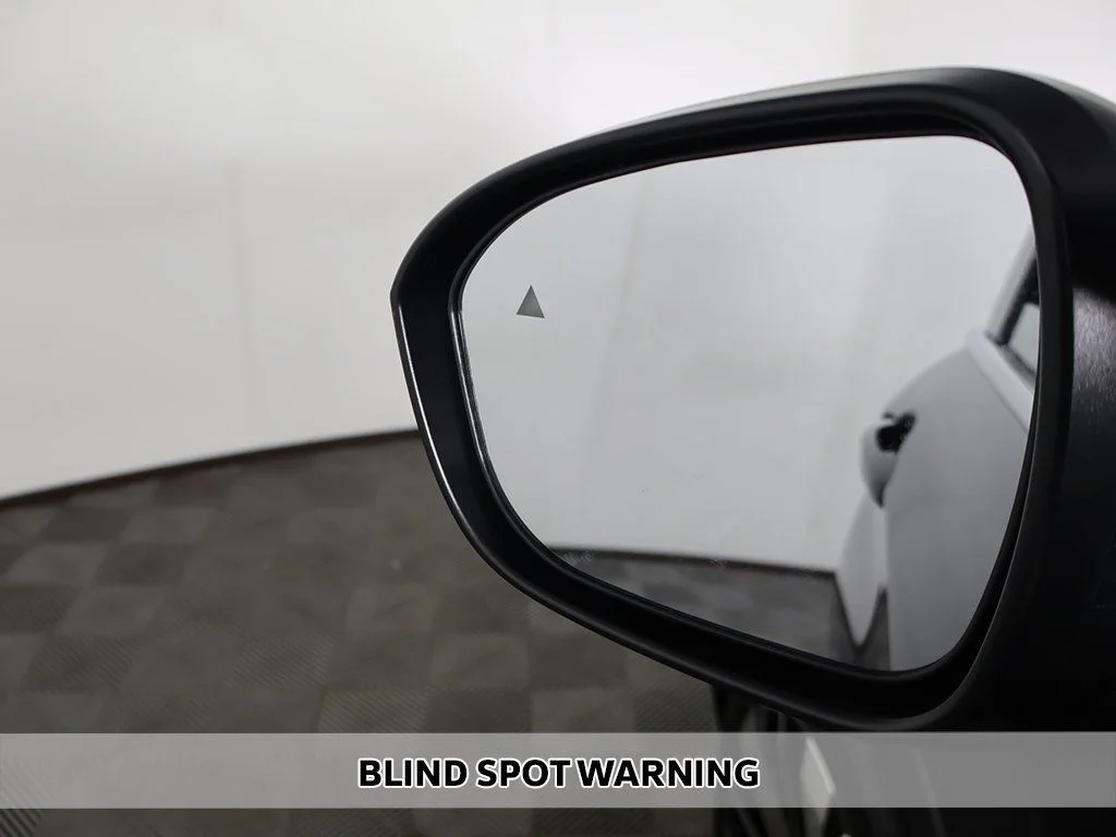 2025 Mitsubishi Outlander SEL - Photo 8