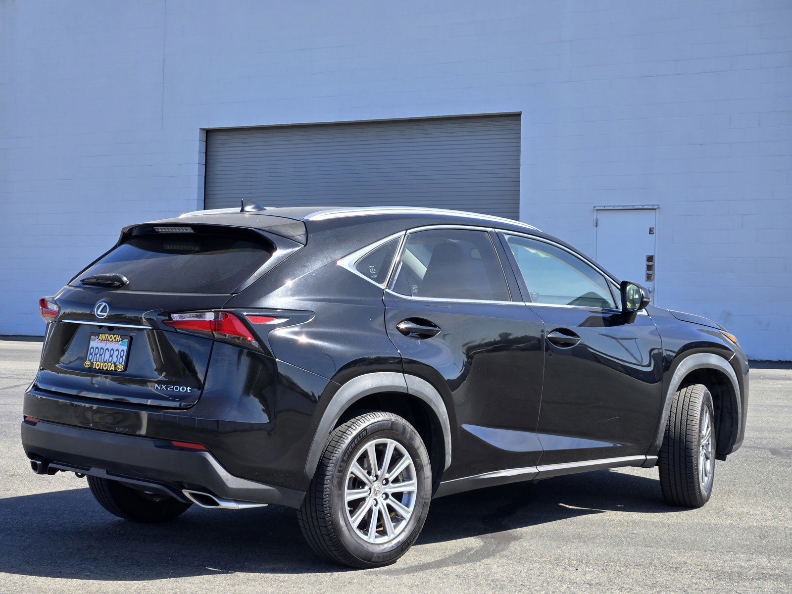 Used 2016  Lexus FSPORT image 4