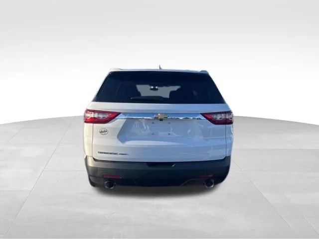 Used 2021 Summit White Chevrolet LS image 4
