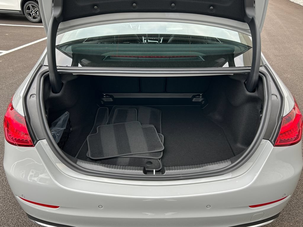 New 2026 MANUFAKTUR Alpine Grey Mercedes-Benz C 300 image 44
