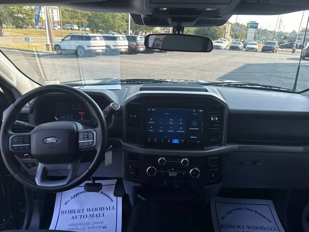 Used 2025 Black Ford XLT image 19