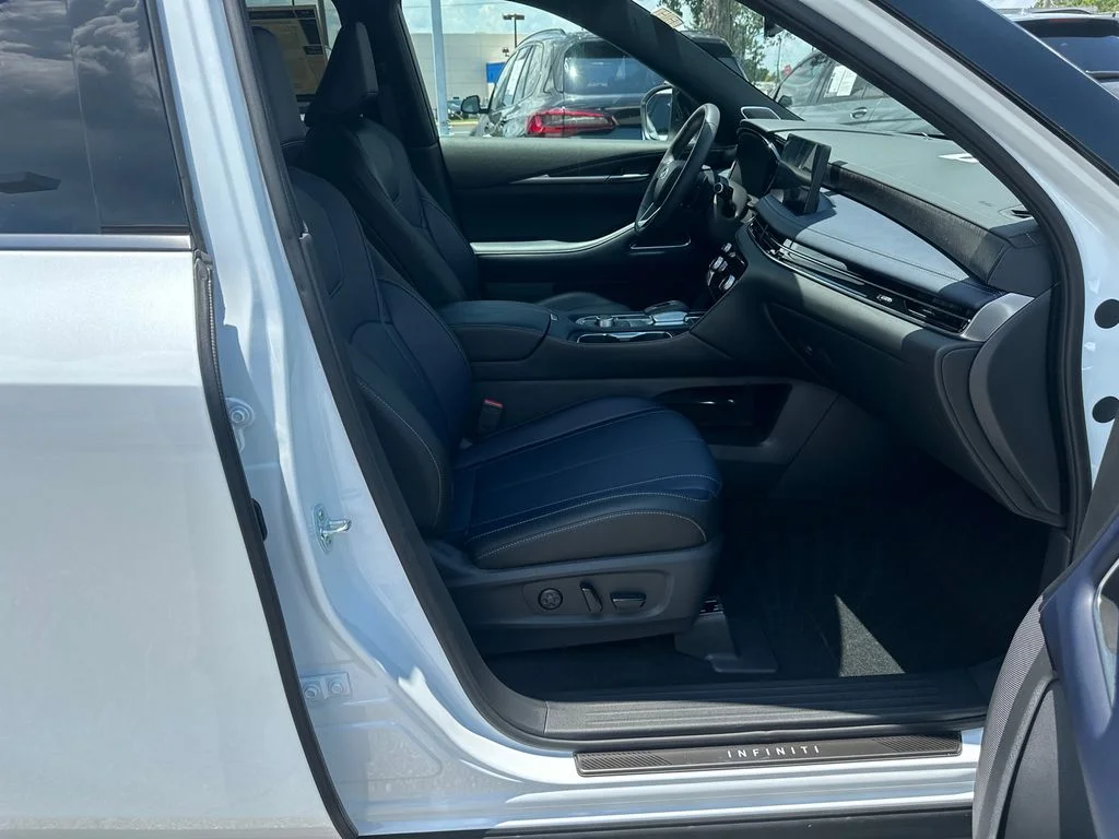 Certified Used 2026 Black INFINITI SPORT image 11