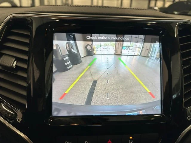 Used 2022 Gray Jeep Limited image 29