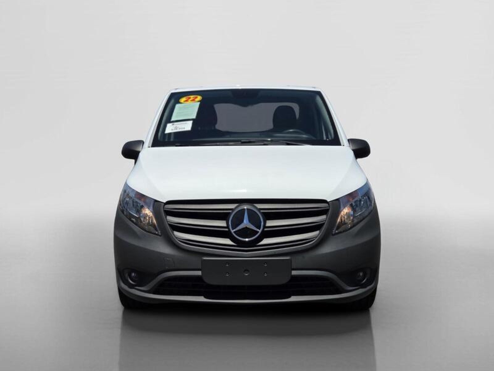Used 2022 Arctic White Mercedes-Benz Metris image 9
