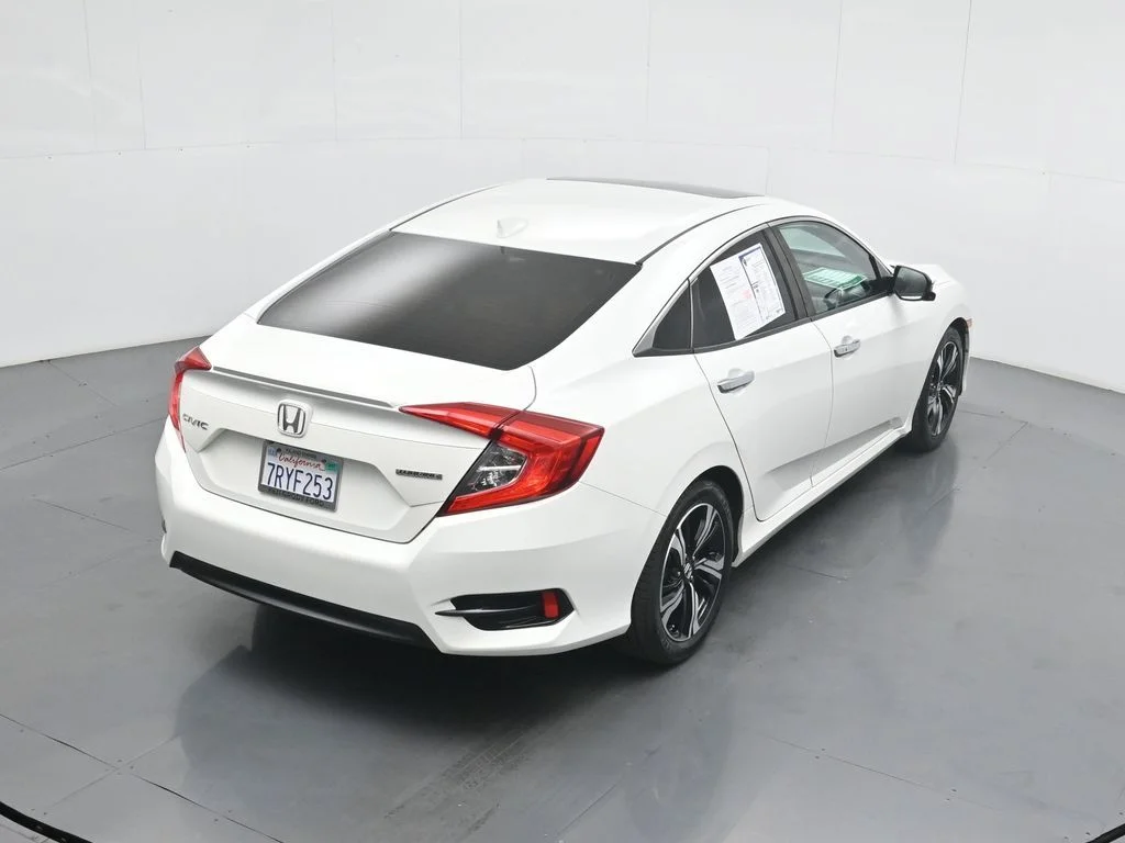 Used 2016 White Honda Touring image 37