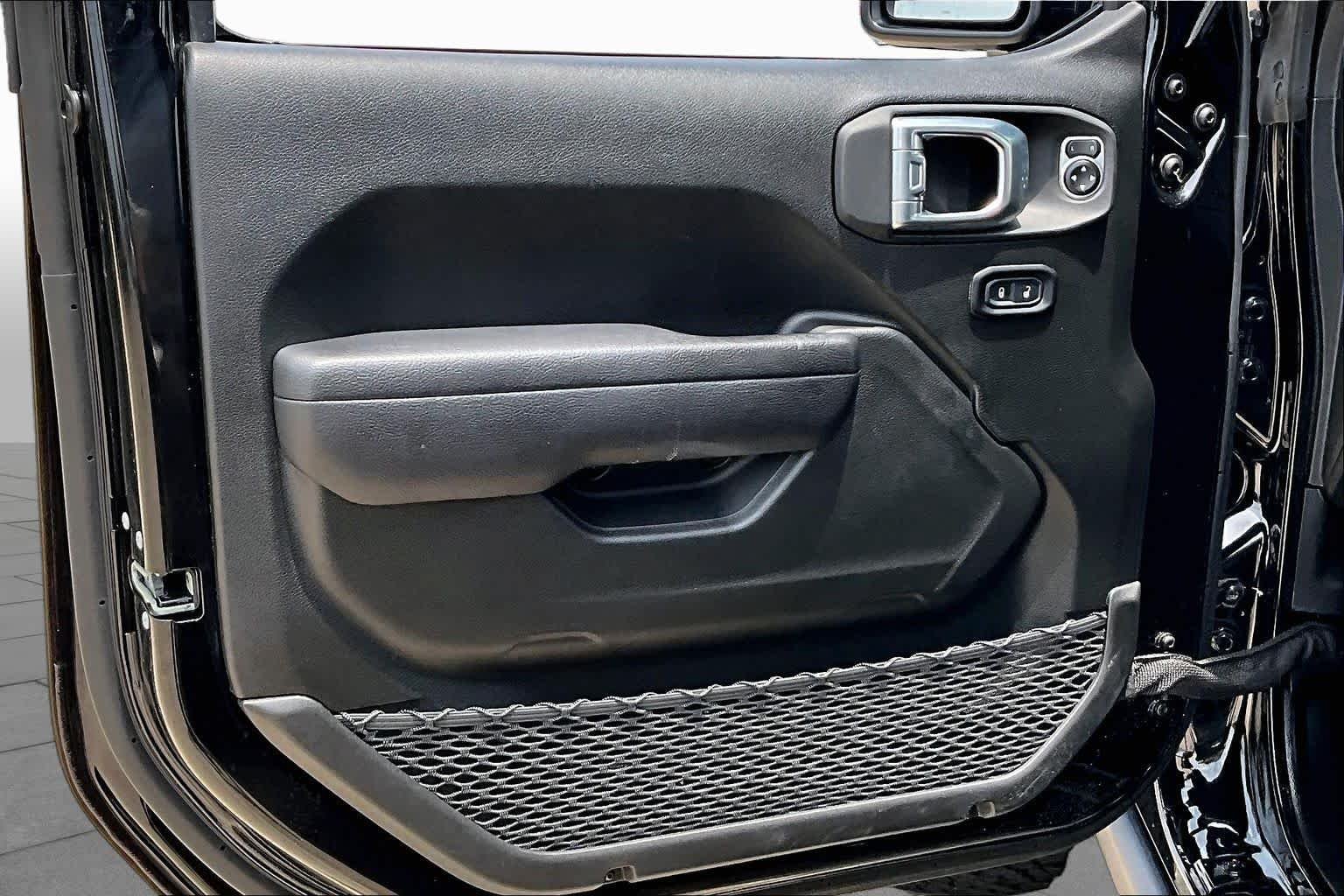 Used 2024 Black Clearcoat Jeep Rubicon image 21