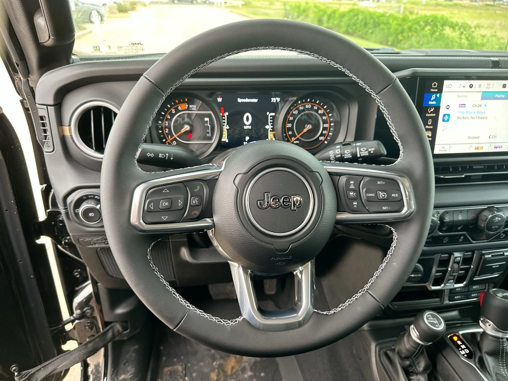 2025 Jeep Wrangler 4-Door Sahara - Photo 14