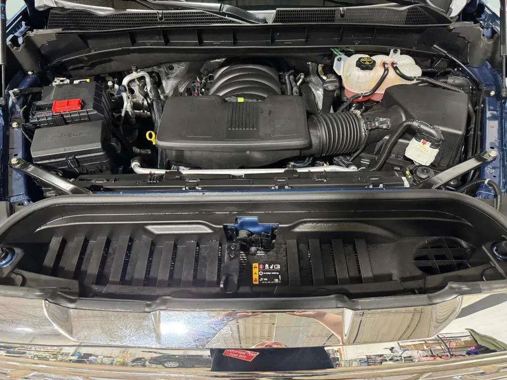 Certified Used 2025 Downpour Metallic GMC Denali image 32