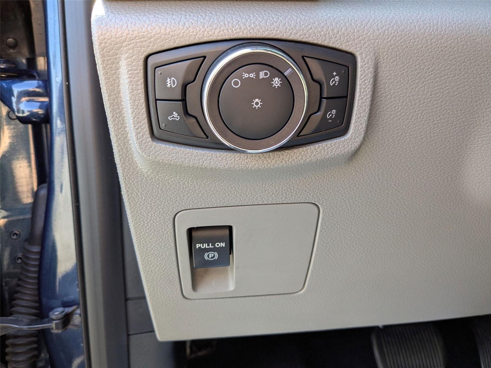 Used 2018 Blue Jeans Metallic Ford XLT image 17