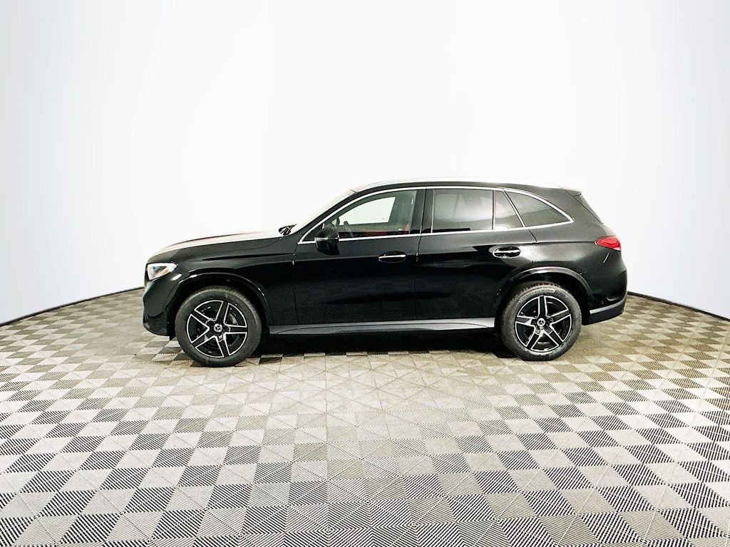 New 2026 Black Mercedes-Benz GLC 300 image 3
