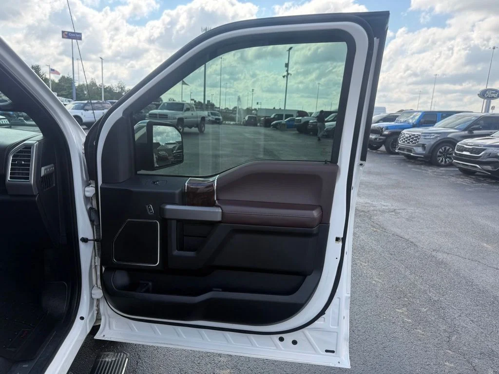 Certified Used 2017 White Platinum Tri-Coat Metallic Ford Platinum image 65