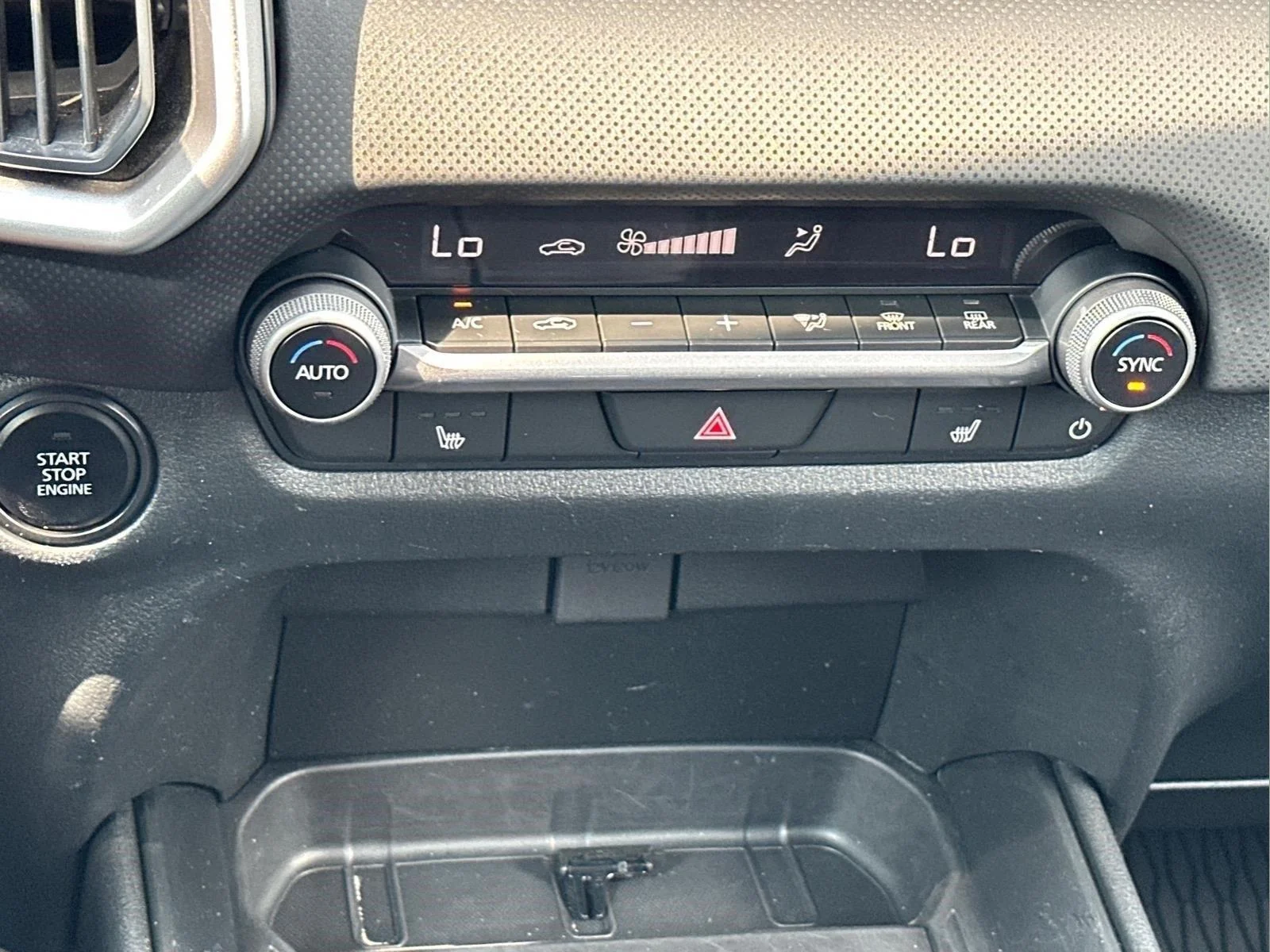 Used 2025 Wind Chill Pearl Mazda 2.5 S Preferred Package image 30
