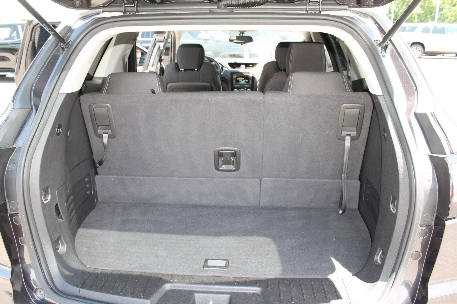 Used 2016 TUNGSTEN METALLIC Chevrolet LT image 28