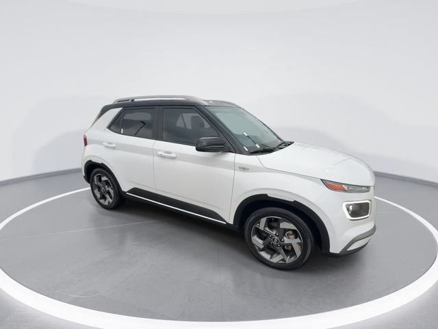 Used 2023 White Hyundai Limited image 2