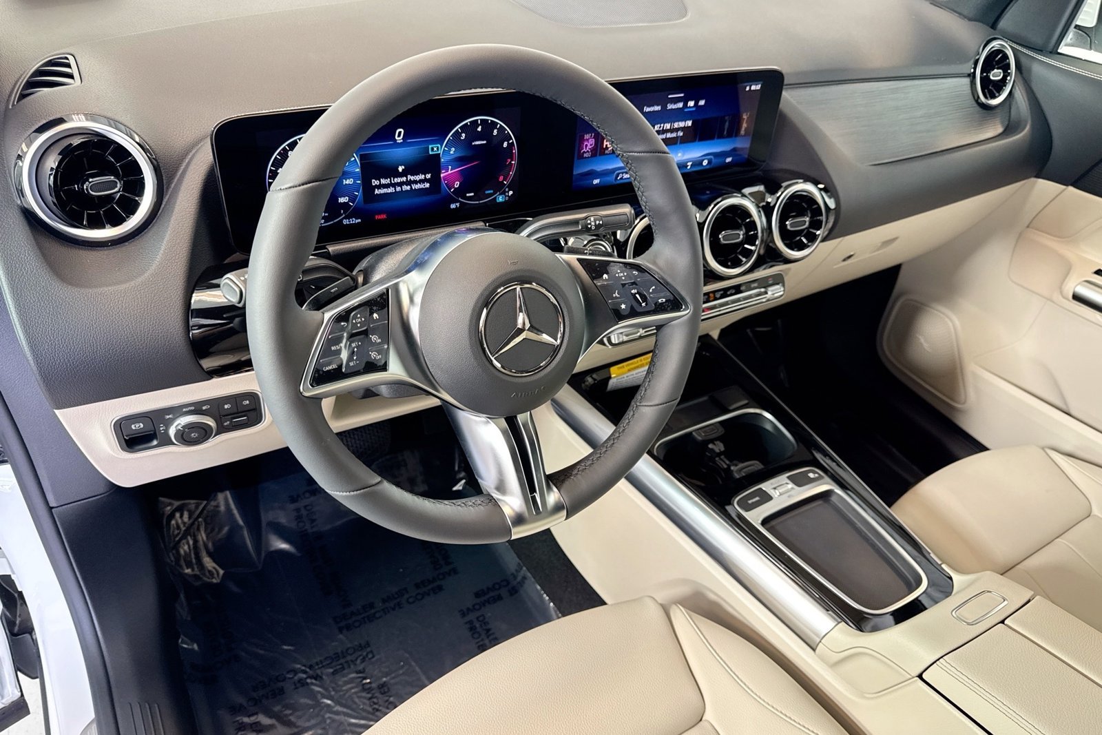 New 2026 Polar White Mercedes-Benz GLA 250 image 9