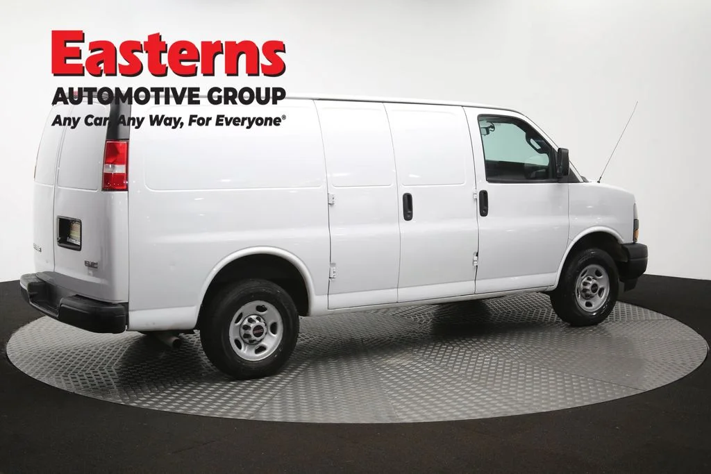 Used 2022 White GMC Work Van image 35