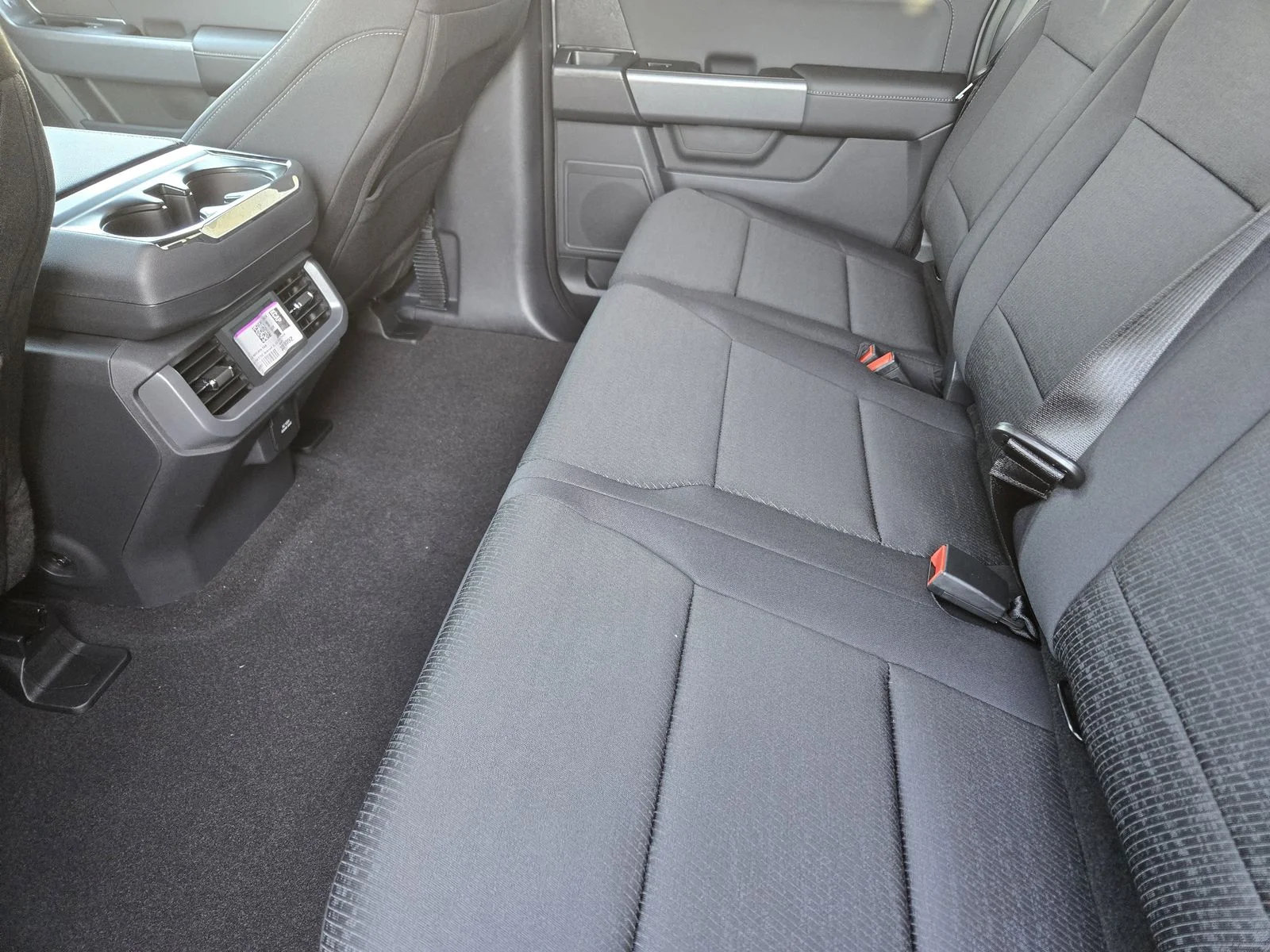 New 2026 Carbonized Gray Metallic Ford XLT image 18