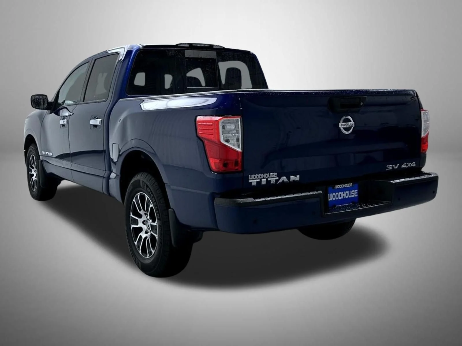 Used 2021 Blue Nissan SV image 7