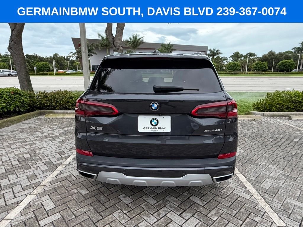 Used 2020 Dark Graphite BMW xDrive40i image 12