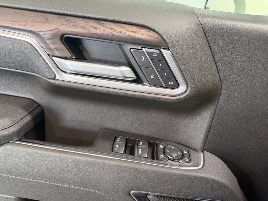 2026 GMC Sierra 1500 SLT - Photo 12