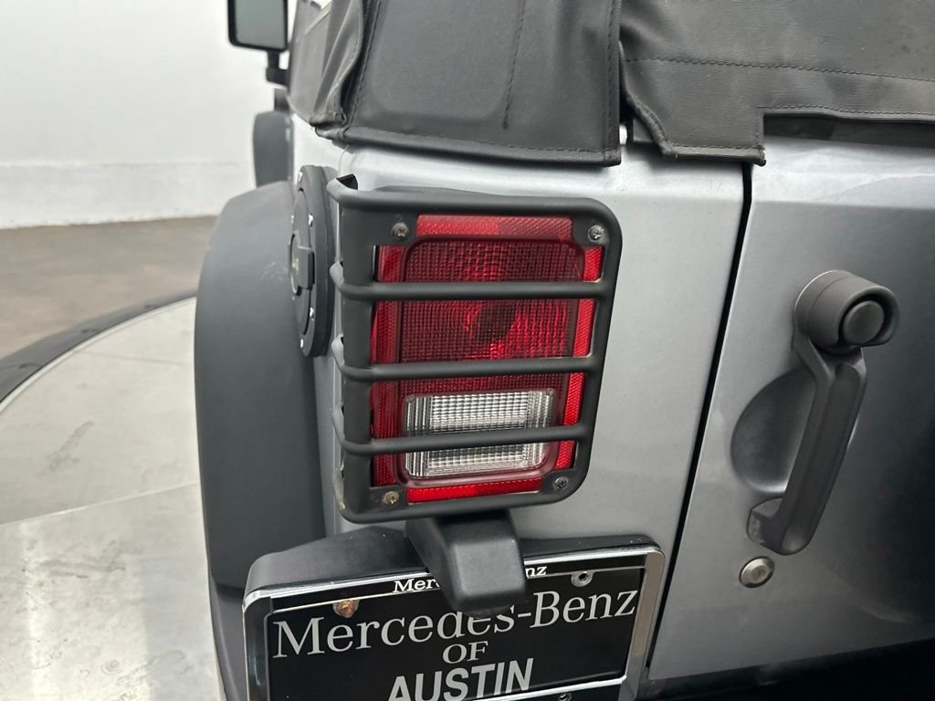 Used 2015 Silver Jeep Sport image 8