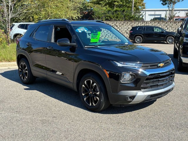 Used 2023 Black Chevrolet LT image 3