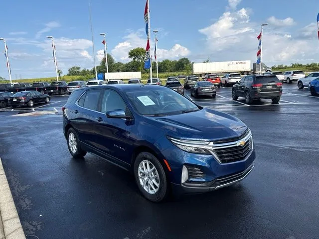 Used 2022 Blue Chevrolet LT image 3