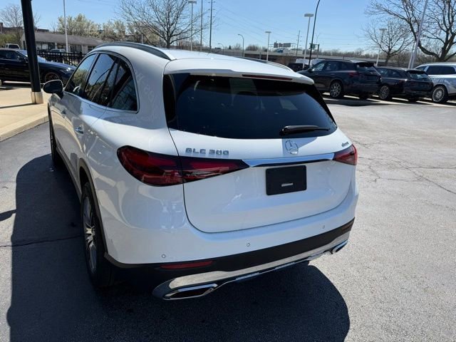 New 2026 Polar White Mercedes-Benz GLC 300 image 15