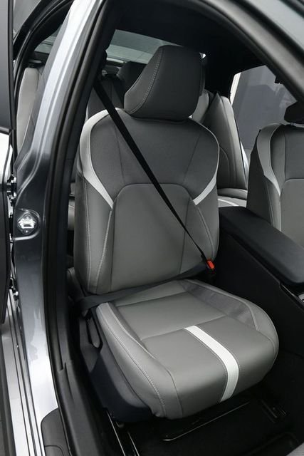 New 2026 Heavy Metal Toyota SE image 15