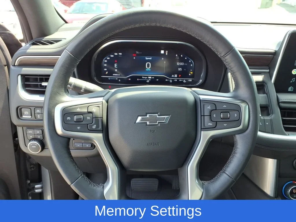 Used 2022 Gray Chevrolet Z71 image 17