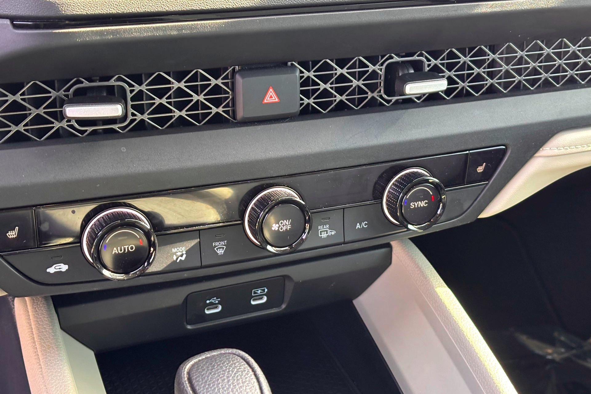2025 Honda Accord SE - Photo 22