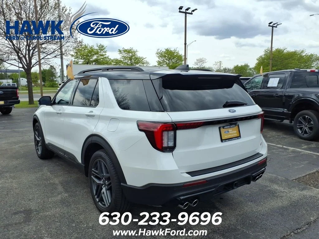 Used 2025 White Ford ST image 5