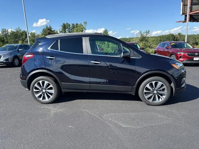 Used 2022 Includes (MDP) Anthracite lower exterior accent color, Paint code W598F.) Buick Preferred image 6