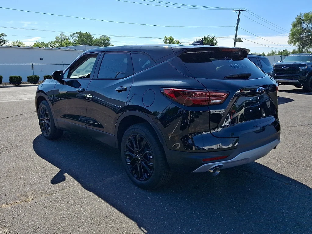 New 2026 Black Chevrolet 2LT image 6