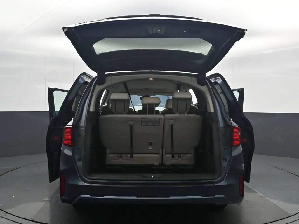 Used 2025 Black Honda EX-L image 36
