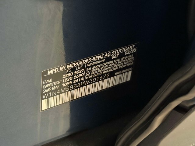 Used 2023 Blue Mercedes-Benz GLB 35 AMG® image 26