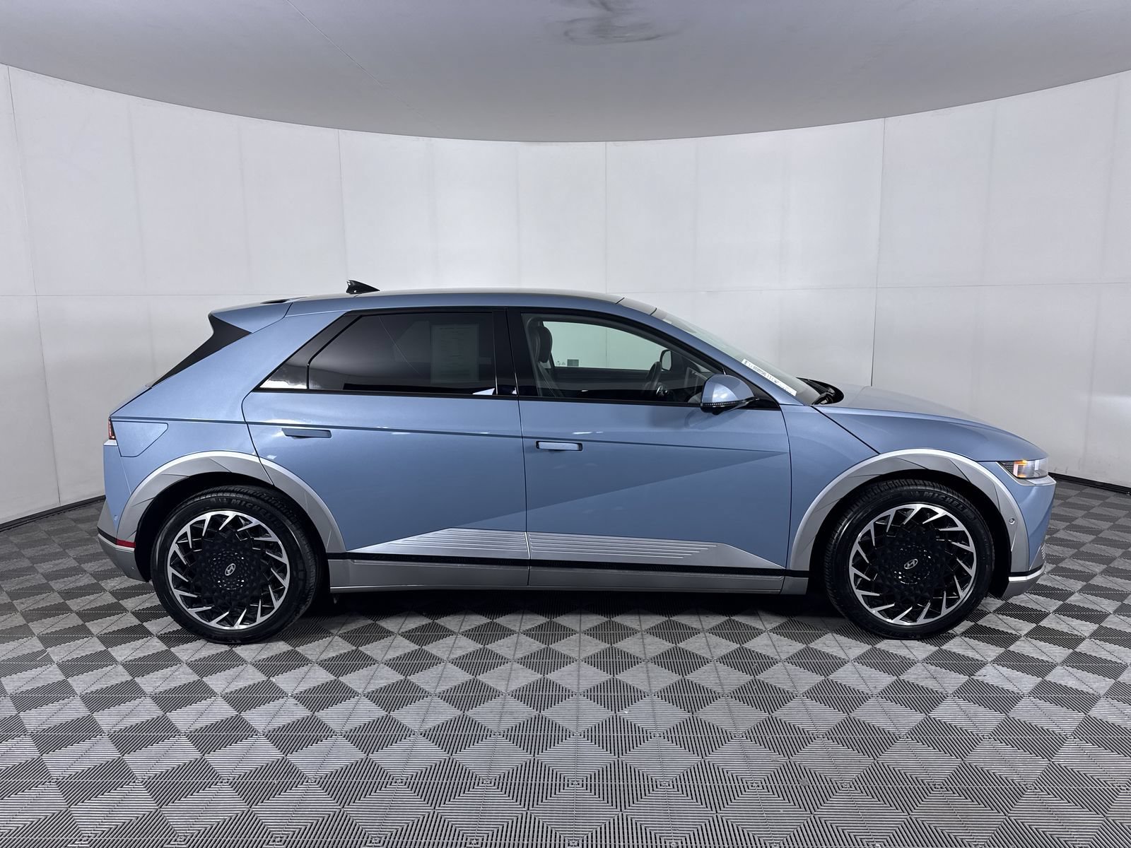 Certified Used 2024 Lucid Blue Hyundai Limited image 10